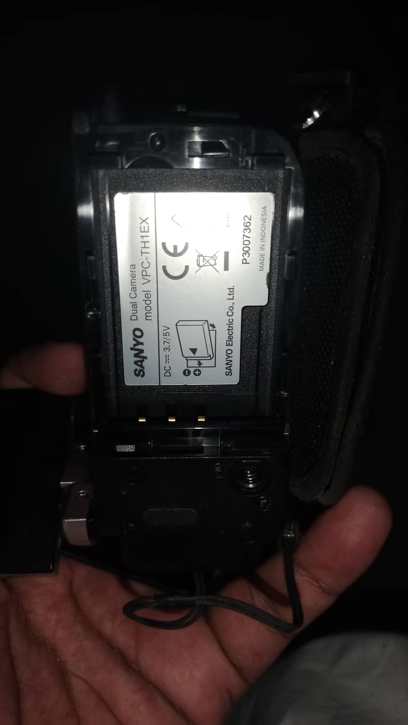 handy camera sanyo 9