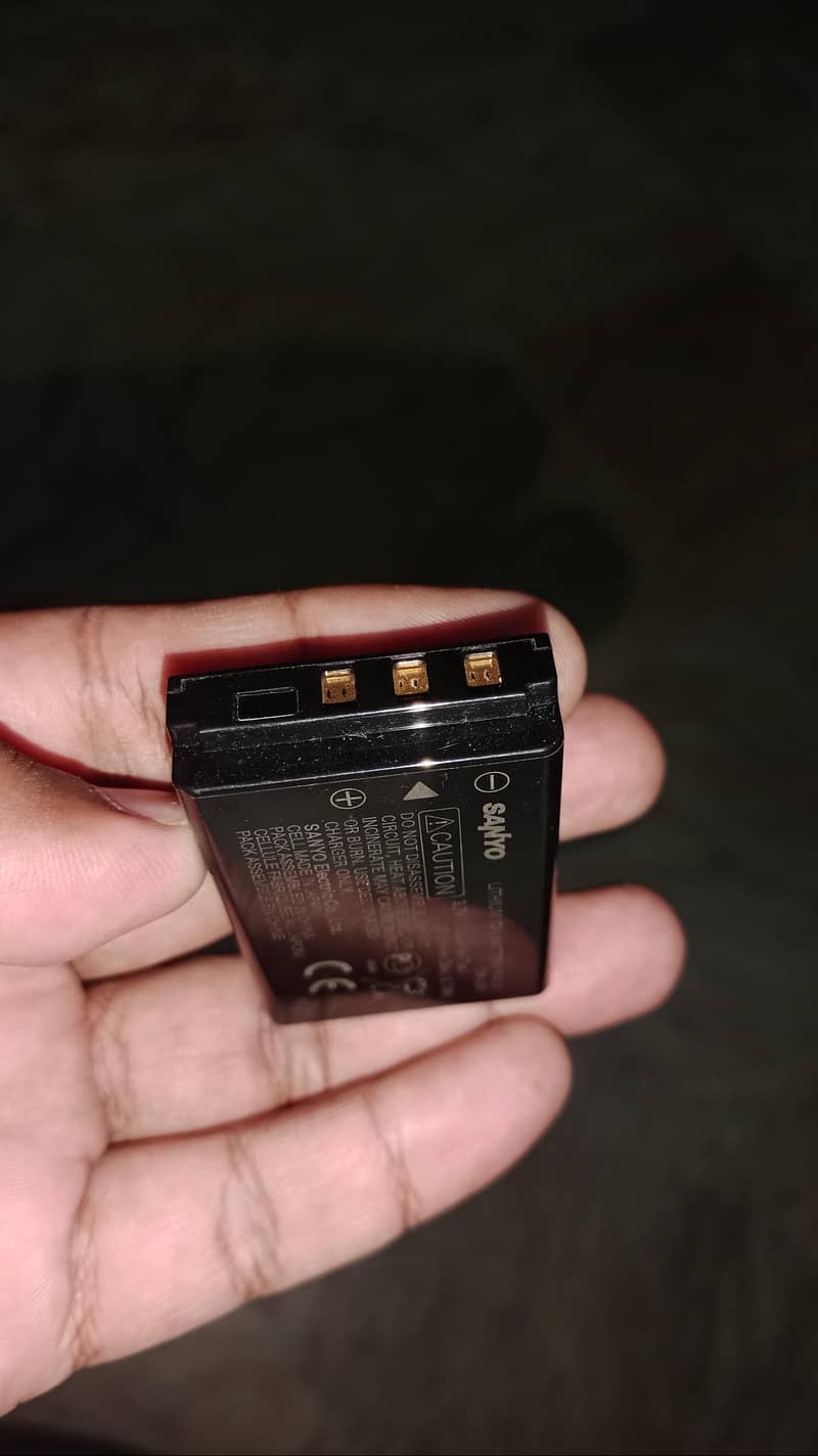 handy camera sanyo 17