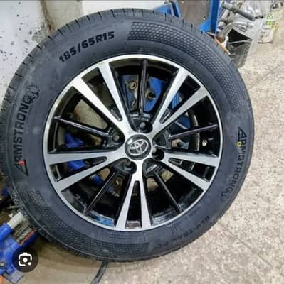 Just 500km driven tyre for sale ( Amarican company manufacturer ) tyre