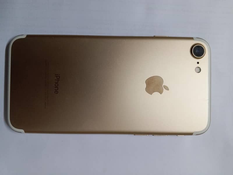 Apple iPhone 7 1