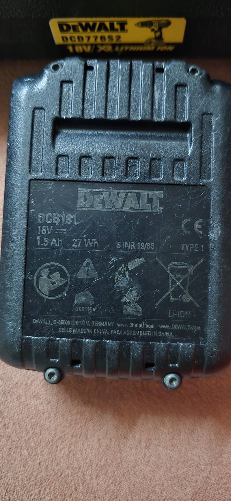 DEWALT 2