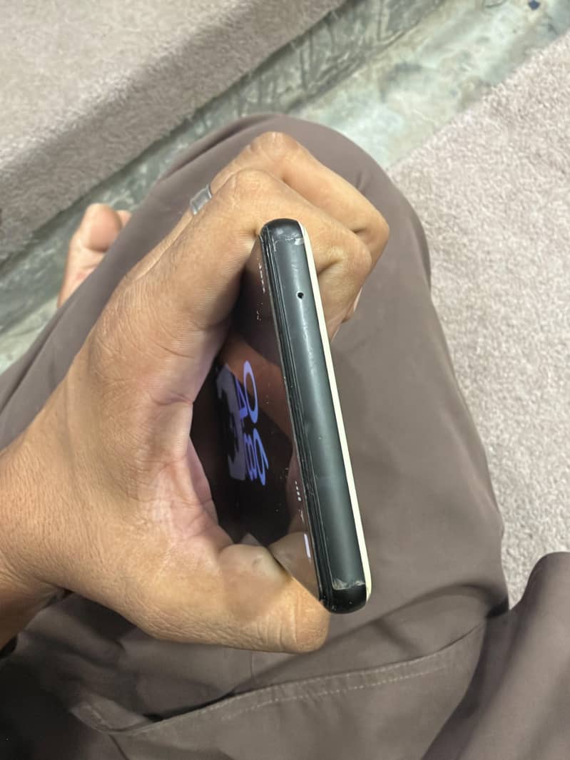 Google Pixel 6a 3
