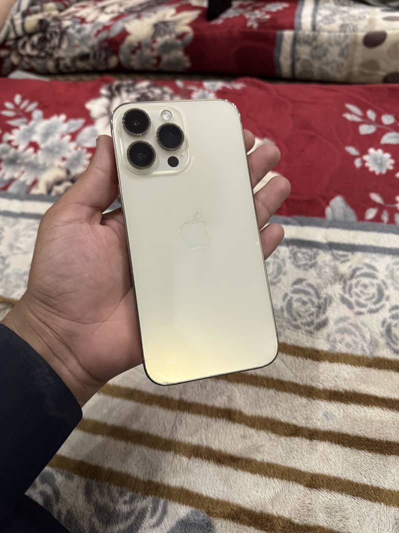 Apple iPhone 14 Pro Max 2