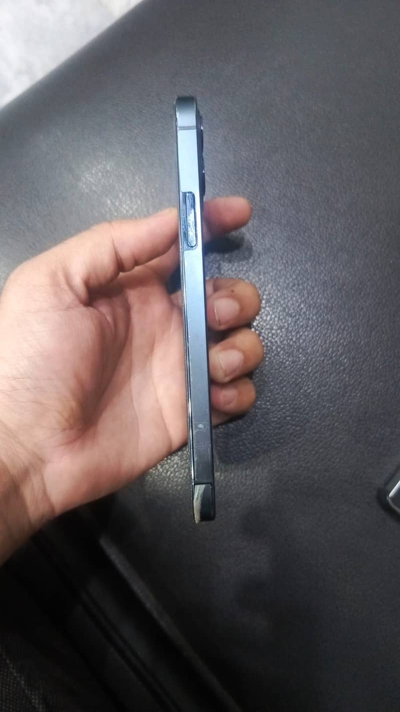 Apple iPhone 12 Pro 1