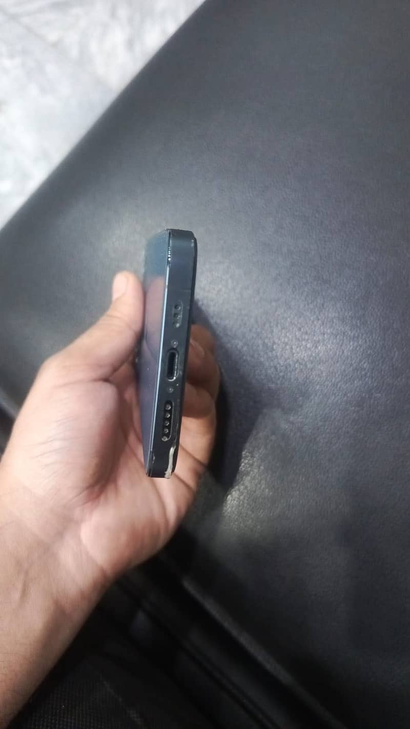 Apple iPhone 12 Pro 4