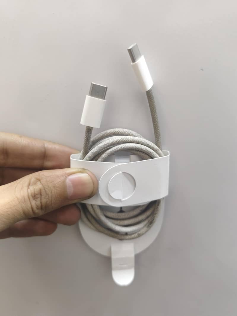 Apple iPhone 17 Pro Max silver 1