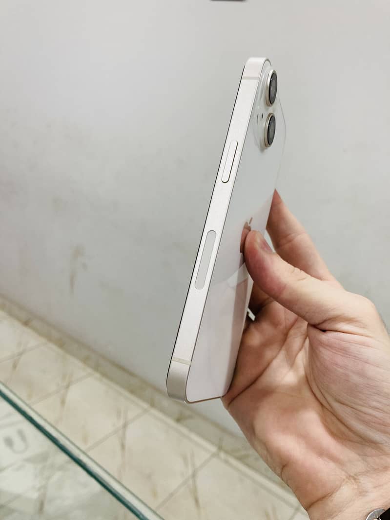 Apple iPhone 14 3