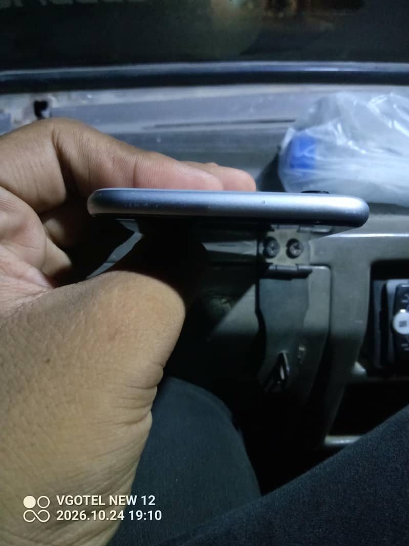 Apple iPhone 6 4