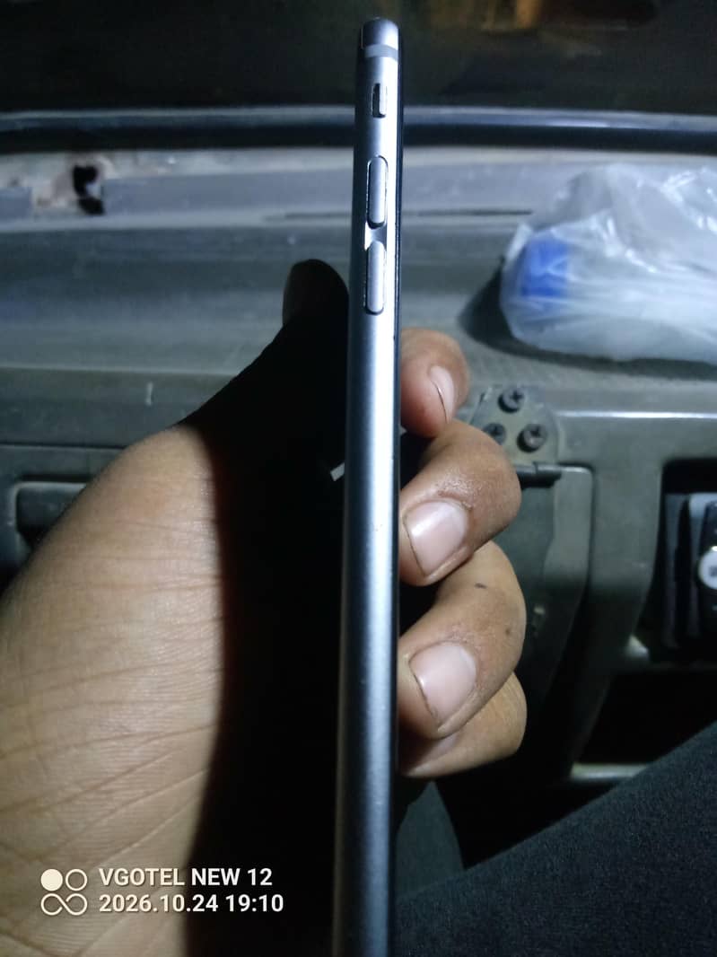 Apple iPhone 6 5