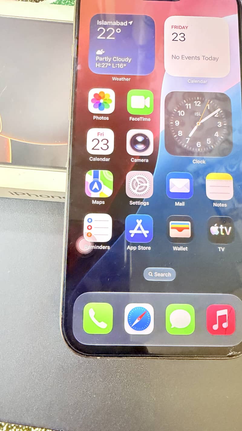 Apple iPhone 16 Pro Max 7