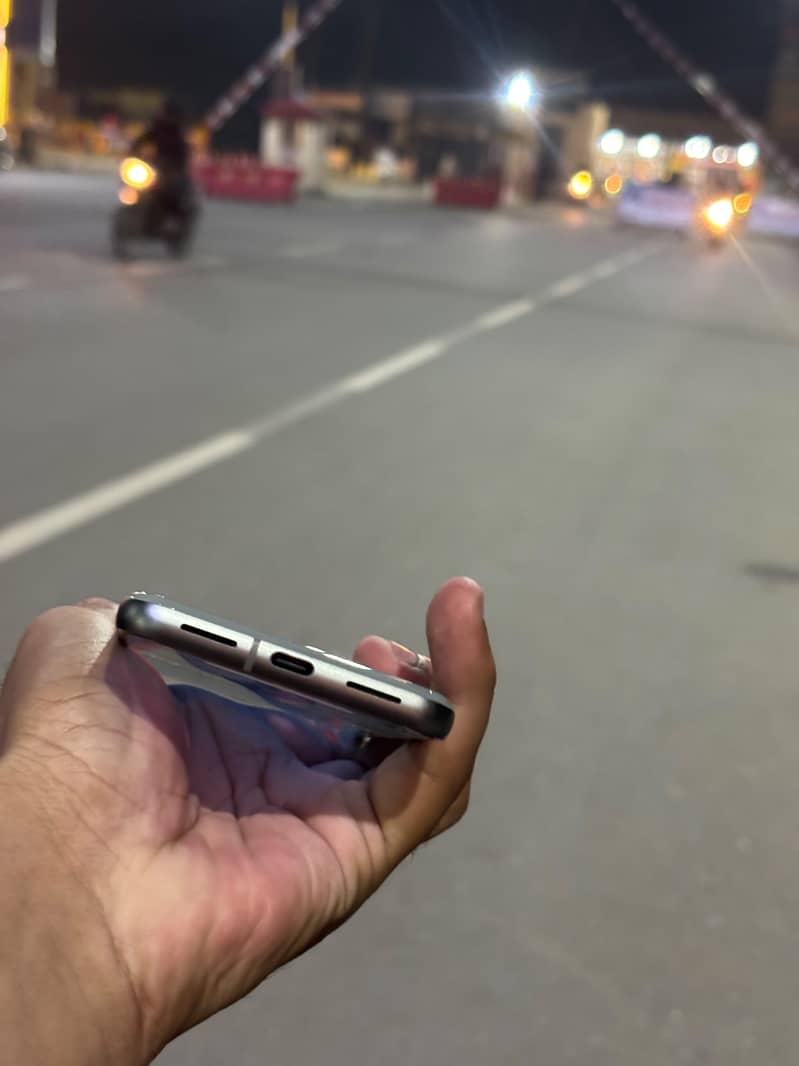 Google Pixel 8 1