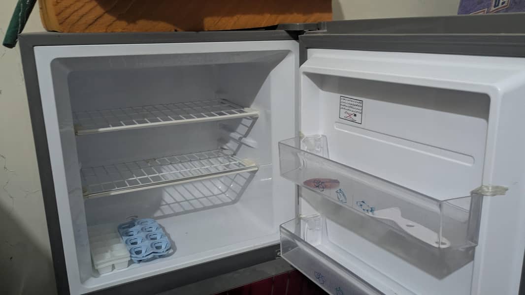 Refrigerator 1