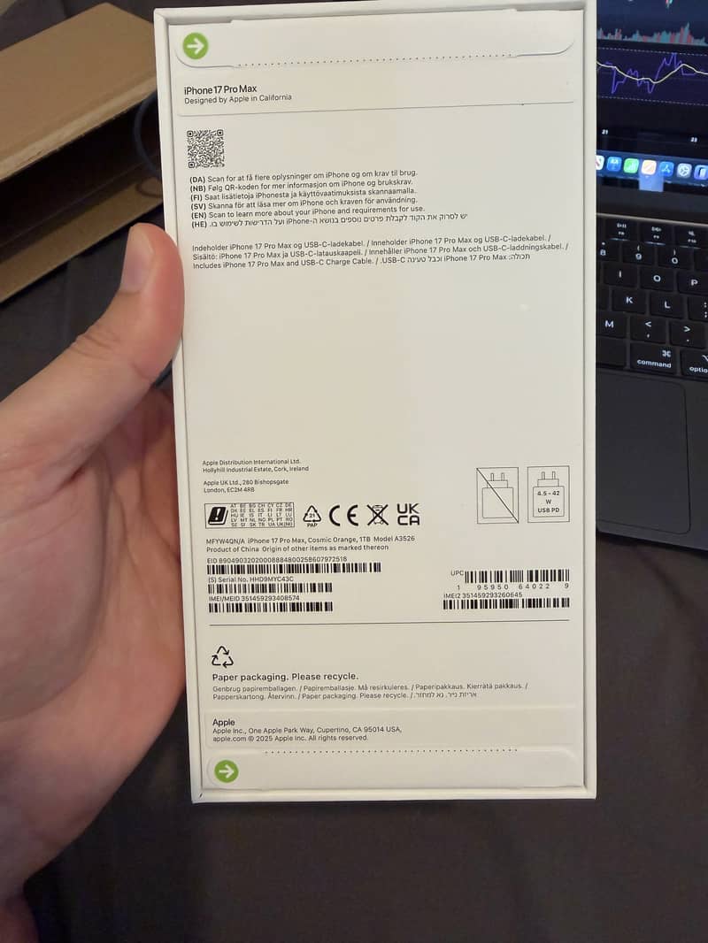 Apple iPhone 17 Pro Max 1
