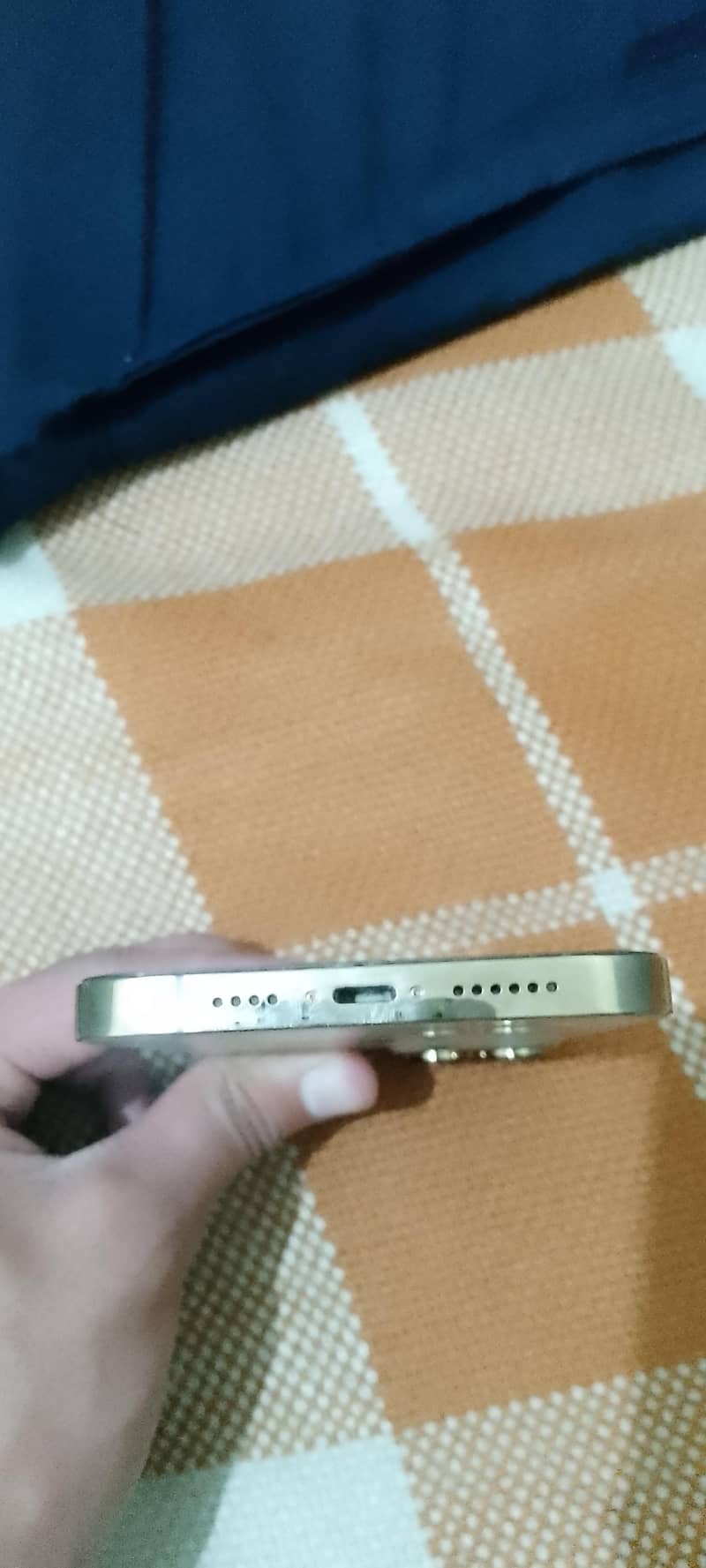 Apple iPhone 13 Pro Max 4