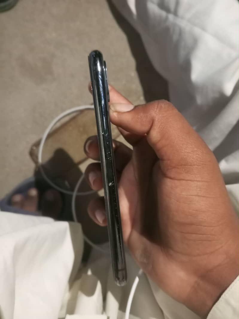 Apple iPhone X 2