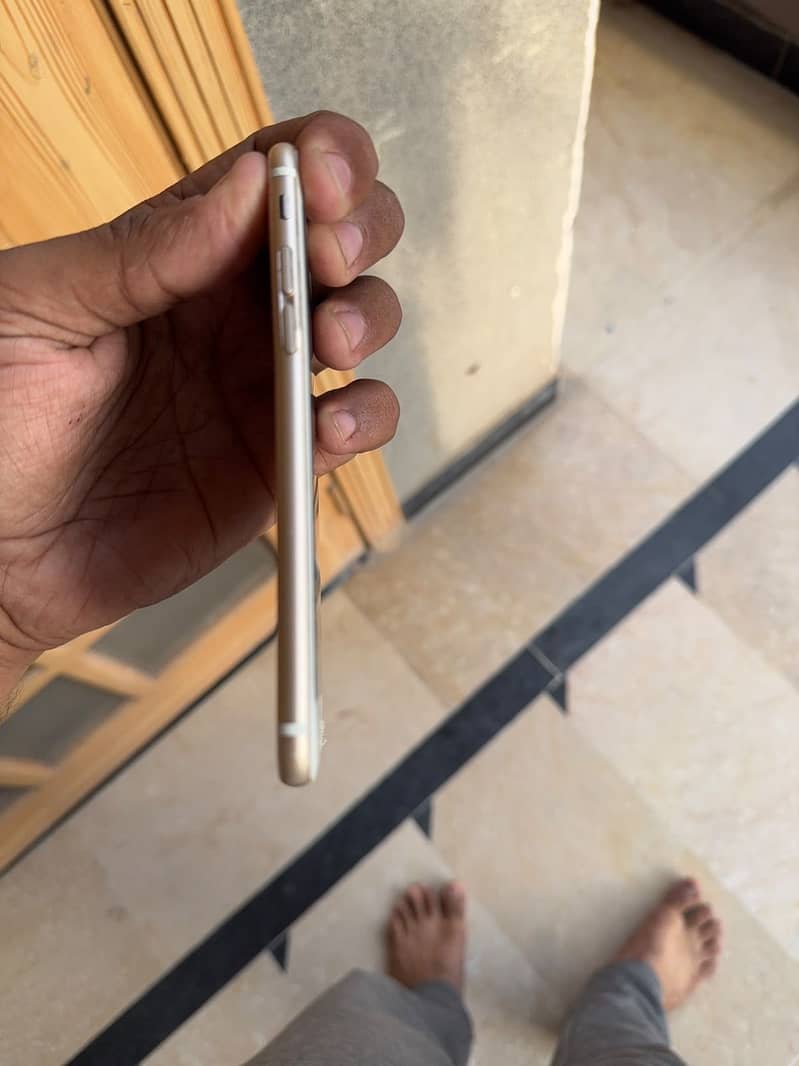 Apple iPhone 6S 3
