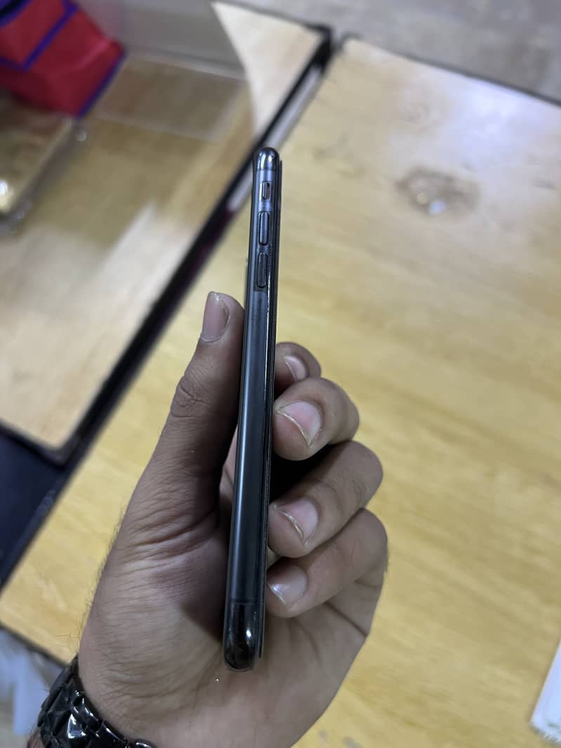 Apple iPhone XS 2
