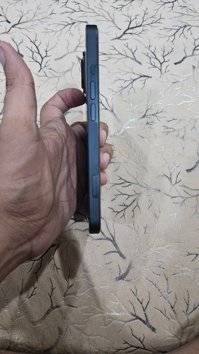 Apple iPhone 14 6