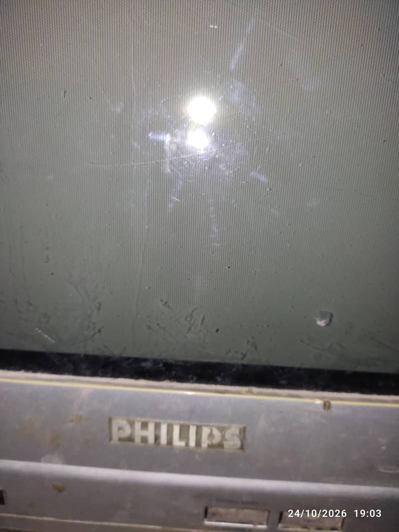Phillips used TVs (2) 1