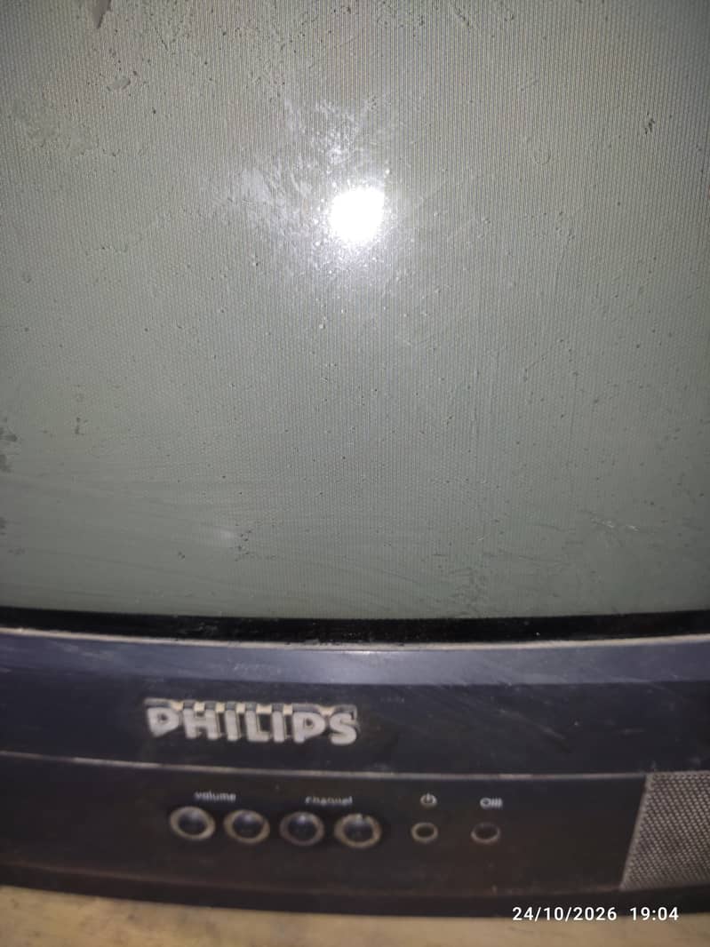 Phillips used TVs (2) 2
