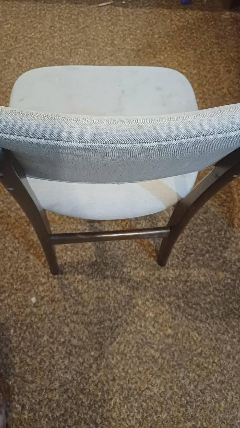 Interwood dining table chairs 3