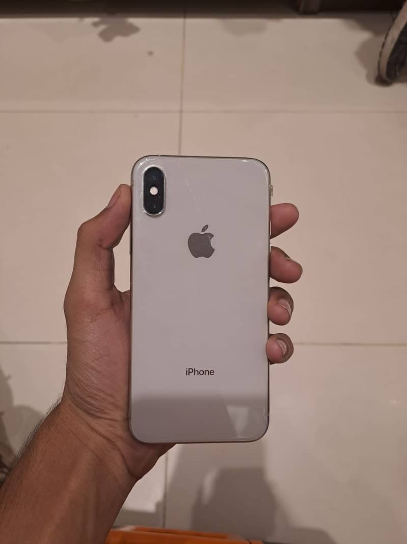 Apple iPhone XS 4
