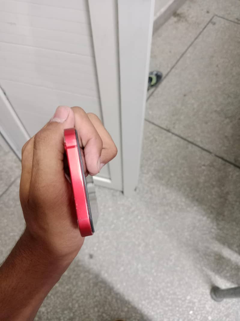 Apple iPhone 12 6