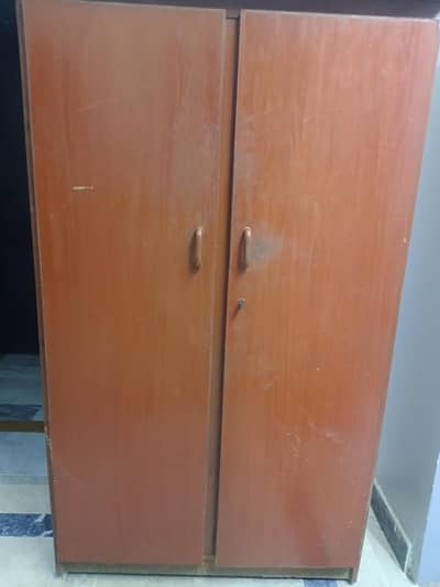 selling wooden 2 door wardrobe
