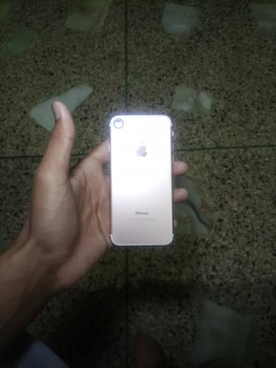 Apple iPhone 7