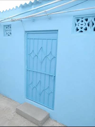 Flat URGENT SALE West Open 5th Floor Main Ranchorline Chowk