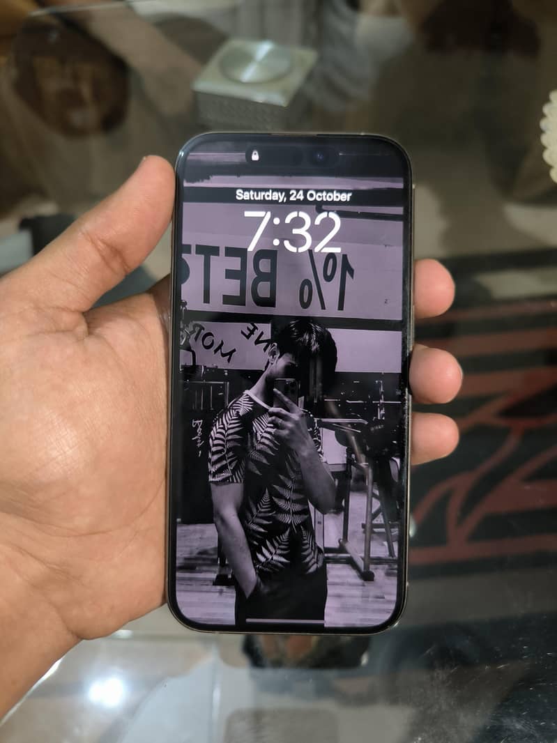 Apple iPhone 15 Pro 1