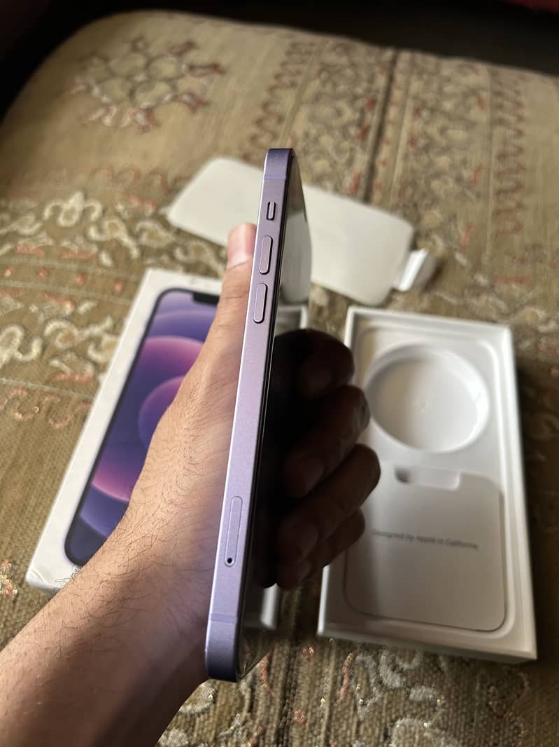IPhone 12 2