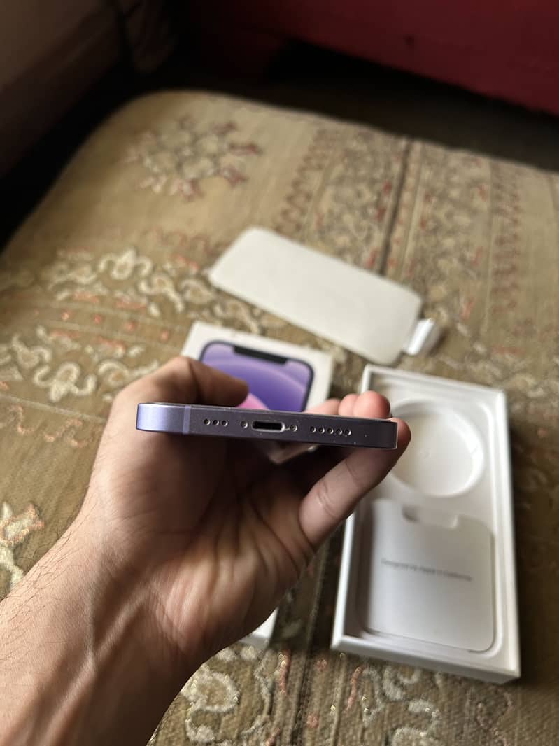 IPhone 12 5