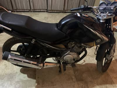 Yamaha YBR 125 2025 – Excellent Condition – Sindh Registered