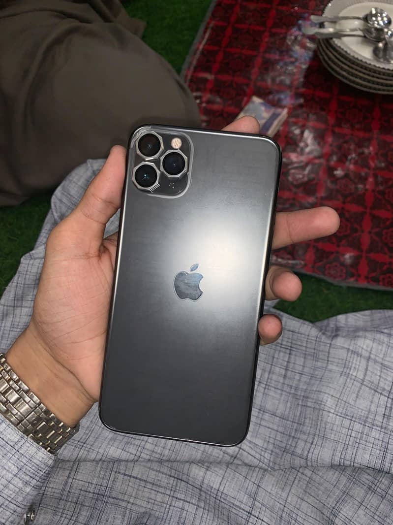 Apple iPhone 11 Pro Max 0