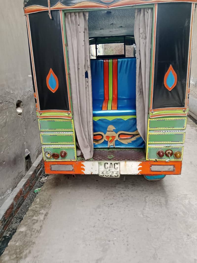 auto rickshaw 9 seater 4