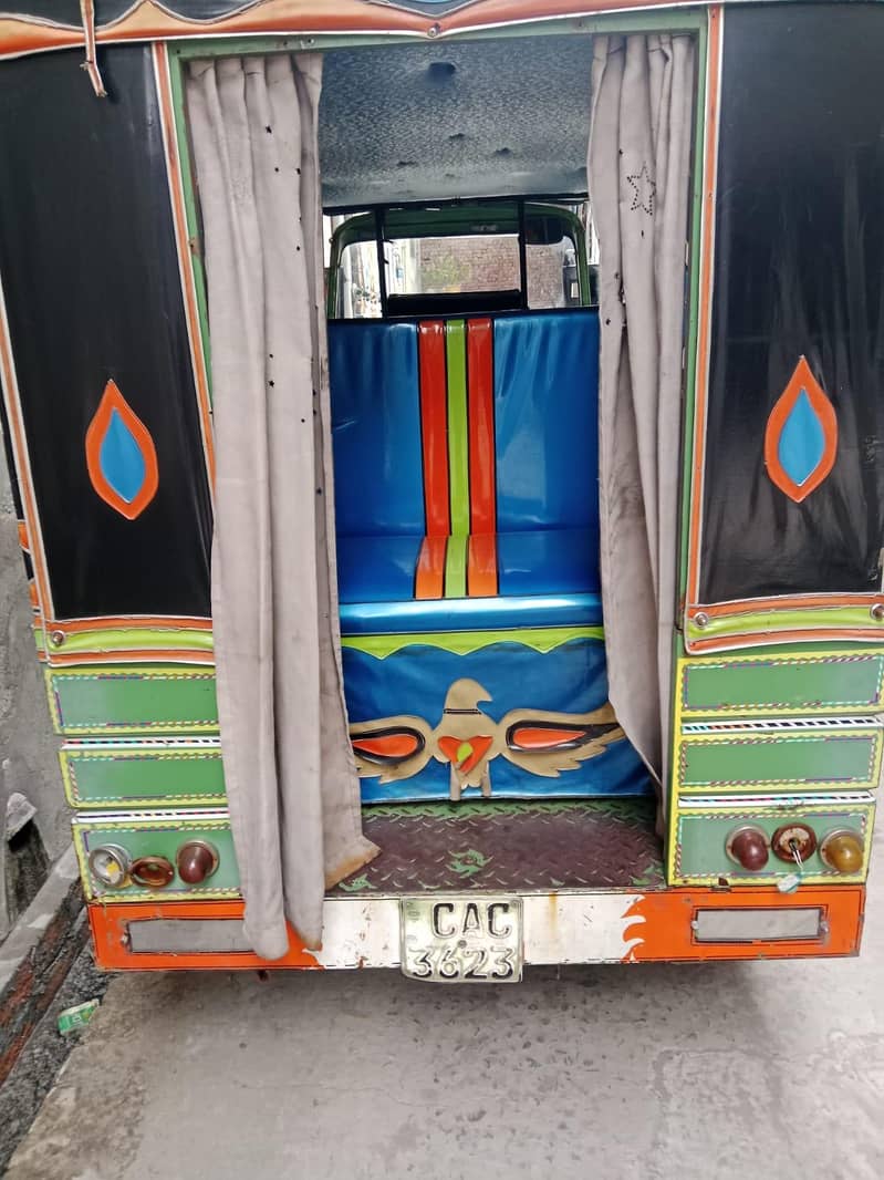 auto rickshaw 9 seater 5