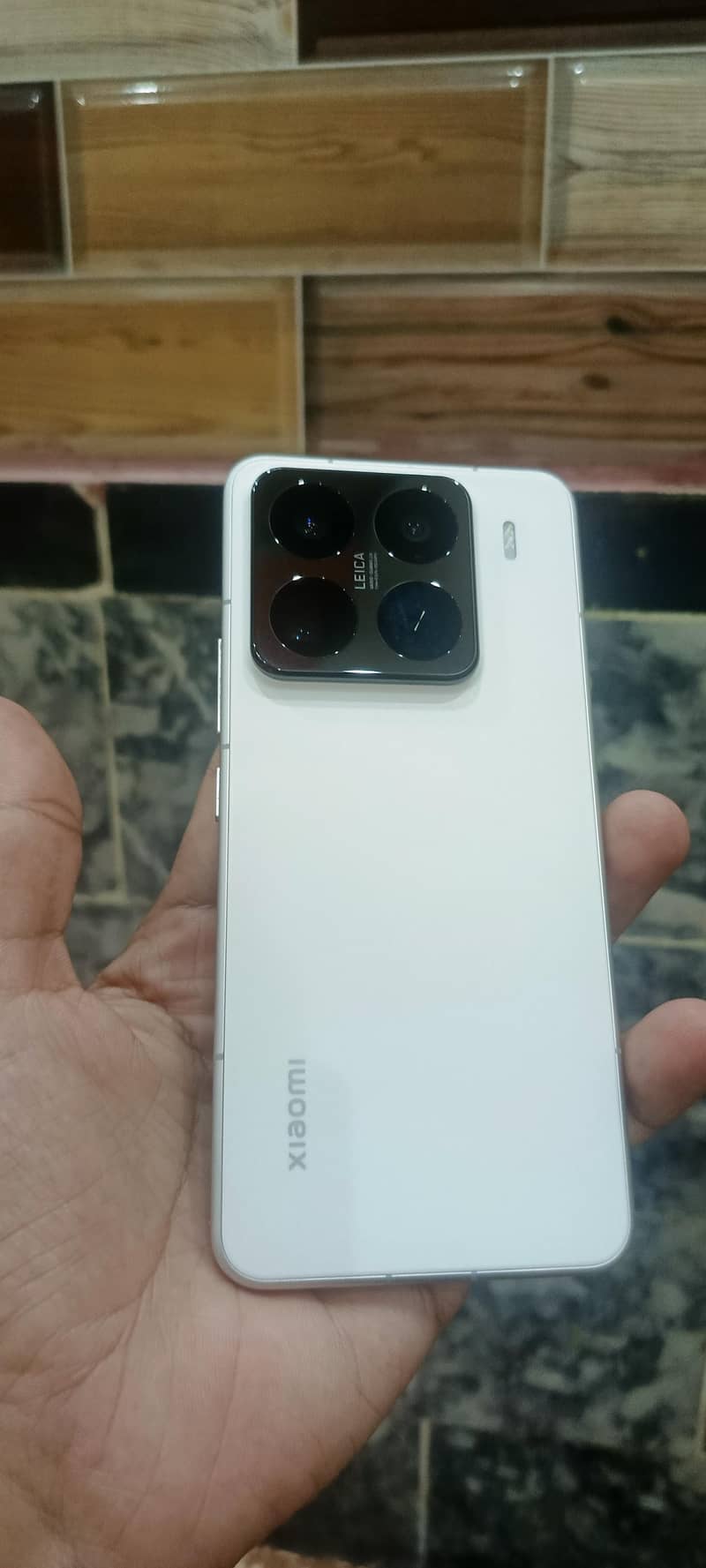 Xiaomi 15 Pro 1