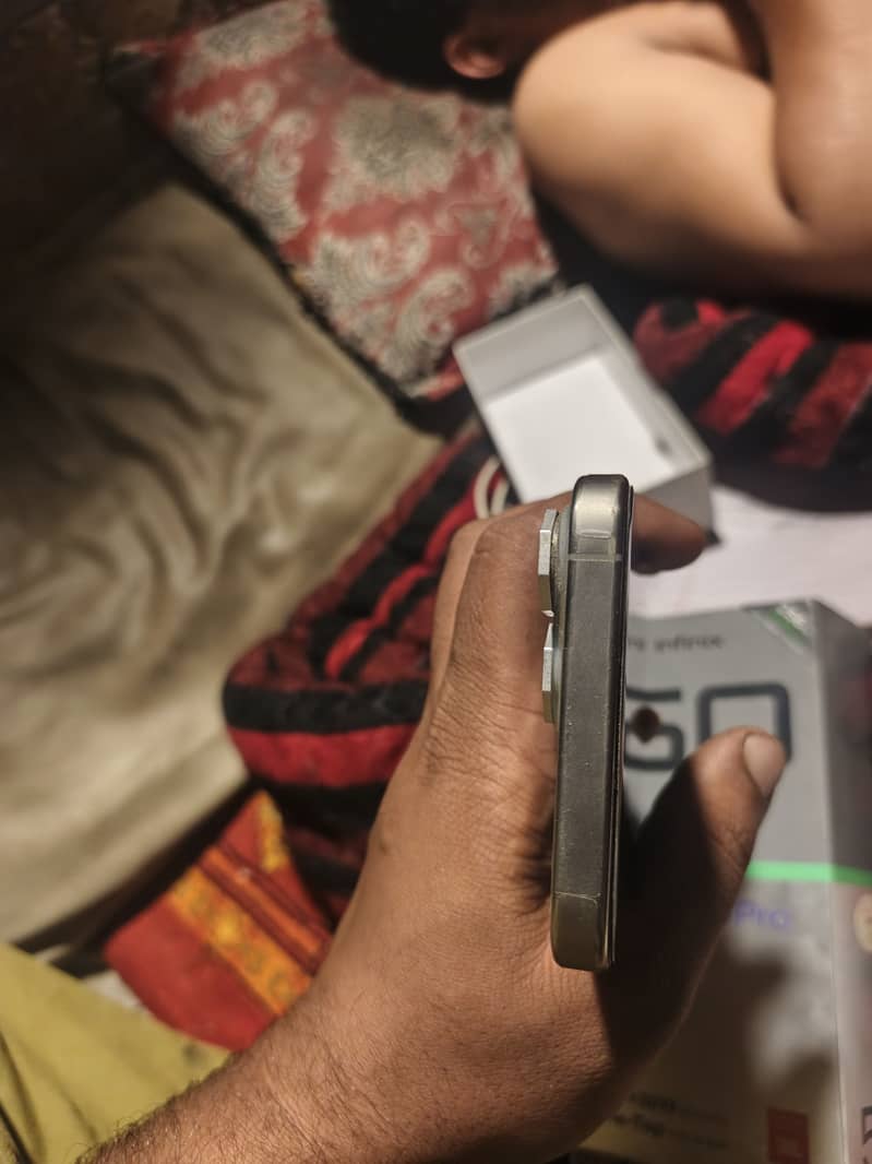 Apple iPhone 15 Pro Max 1