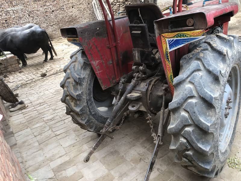 Tractor 240 0