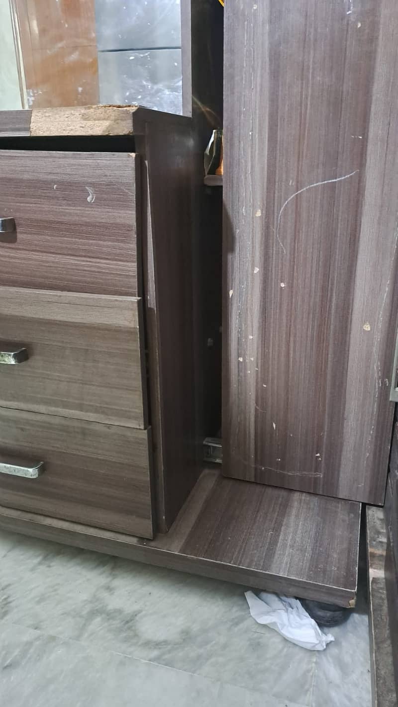 Dressing Table 1