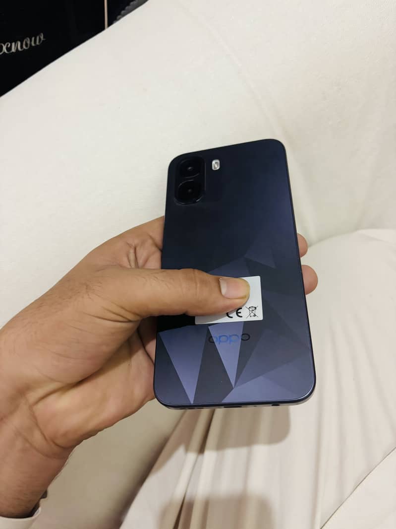 OPPO A6k 1