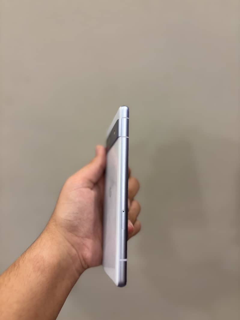Google Pixel 7a 1