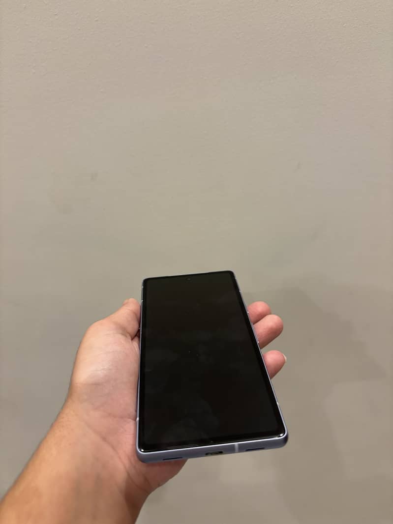 Google Pixel 7a 2