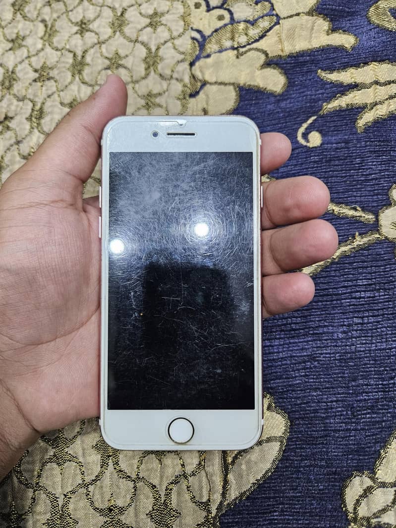 Apple iPhone 7 2