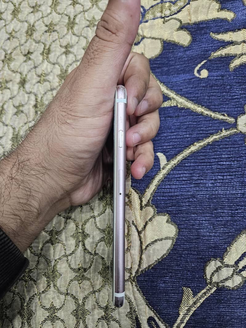 Apple iPhone 7 5