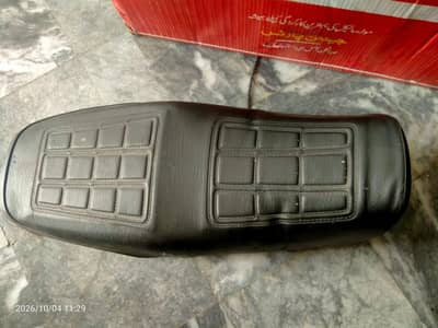 CD70 Dream motorcycle Original Seat with new cover on it used for Sale