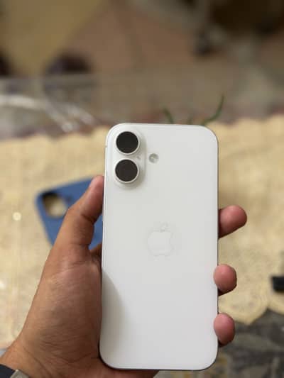 Apple iPhone 17