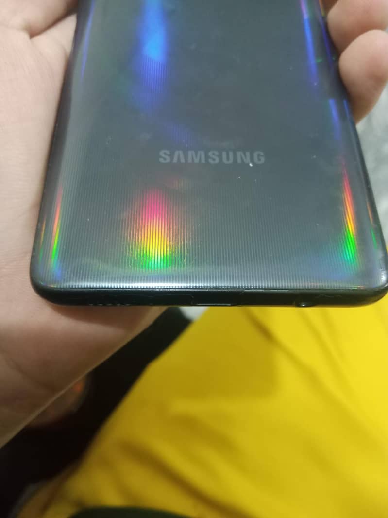 Samsung Mobile A51 7