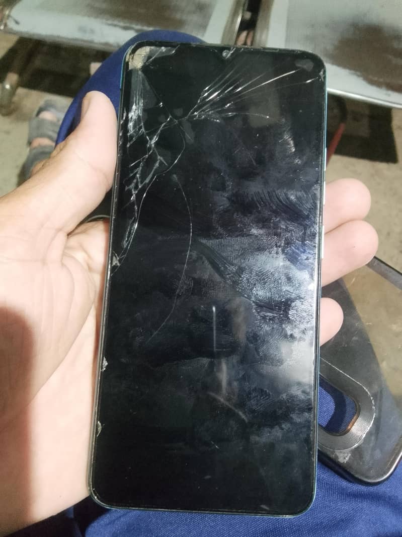 Tecno Spark Go 2